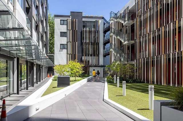 712/438 Queen Street City Centre_1