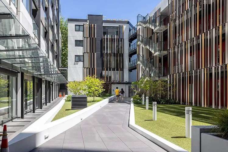 712/438 Queen Street City Centre_1