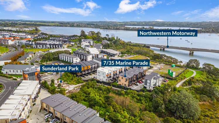 7/35 Marine Parade Hobsonville Point_17