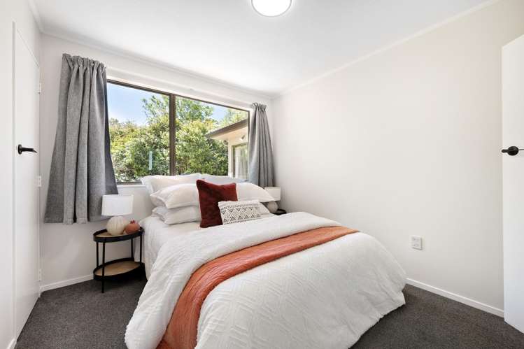 5 Sasanqua Way Crofton Downs_12