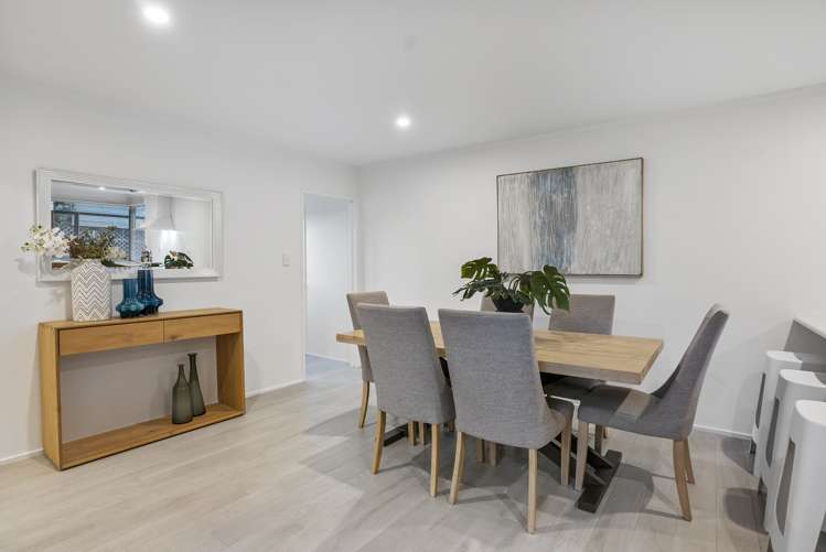 2/184 Norman Lesser Drive Saint Johns_9