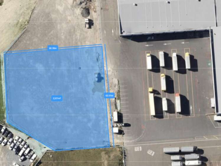 Yard/42 Jamaica Drive Grenada North_2