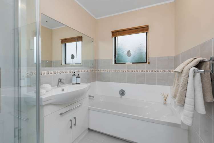 2b Hammond Avenue Hatfields Beach_11