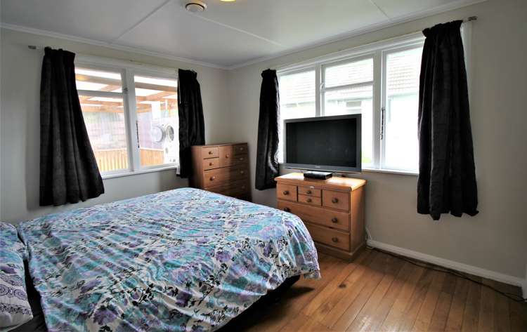 2 Ngahue Crescent Elsdon_17