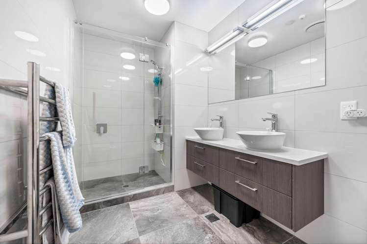 96 Eaves Bush Parade Orewa_15