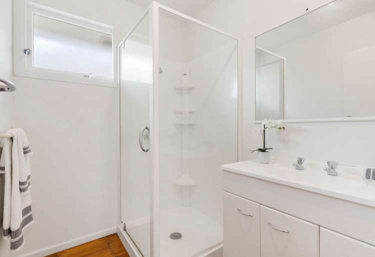 2/4 Shackleton Road Mt Eden_8