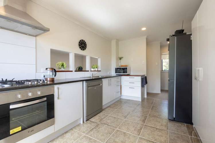 3/2 Swan Hill Drive Glen Eden_7
