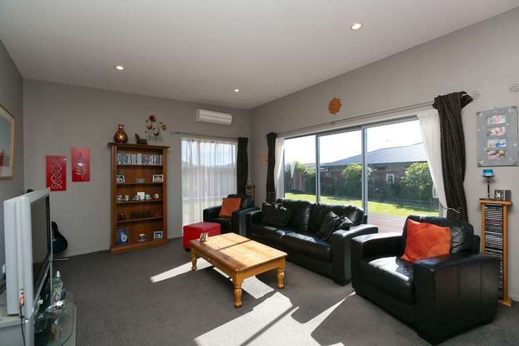 14 Coby Sydney Drive Bell Block_12