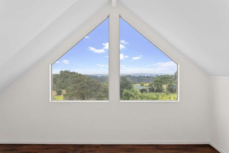 430 Huia Road Laingholm_14