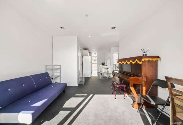 5A/56 Liverpool Street 10015_2