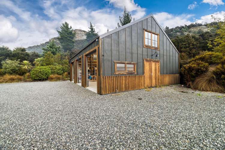 9 Goldie Lane Albert Town_15