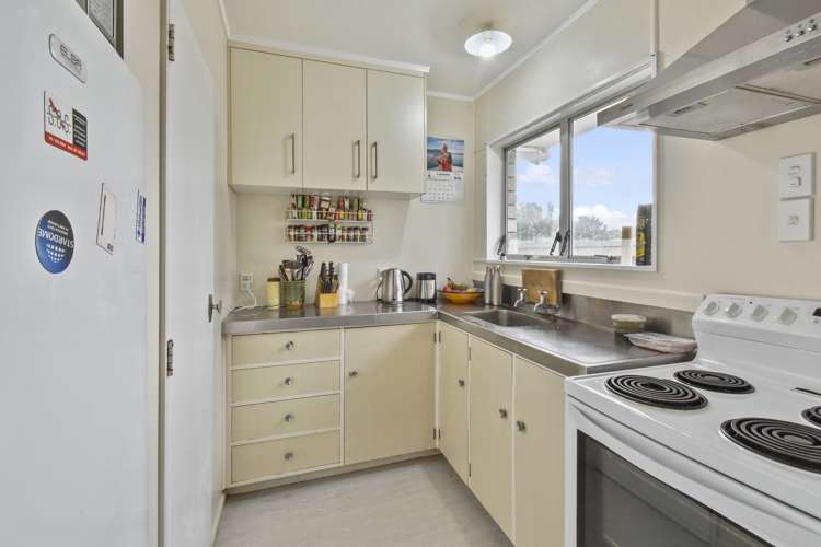 42 Clevedon Road Papakura_14