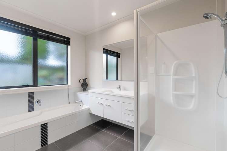 33 Carrington Drive Papamoa Beach_15