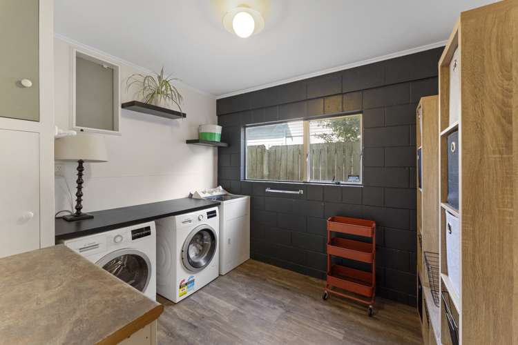 67 Queens Road Waikanae Beach_13