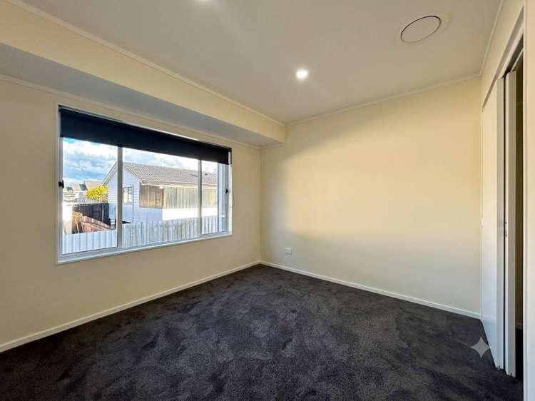 2/32 Plunket Avenue Papatoetoe_6