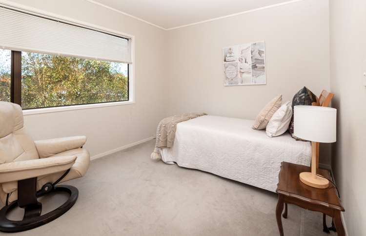 12b Glenfern Road Mellons Bay_19