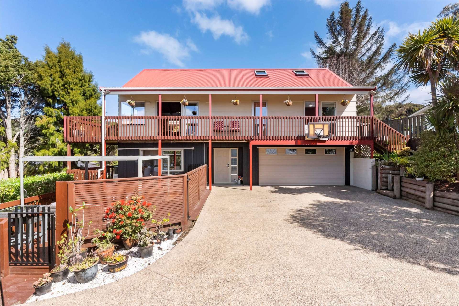 14 Longfellow Parade Glen Eden_0