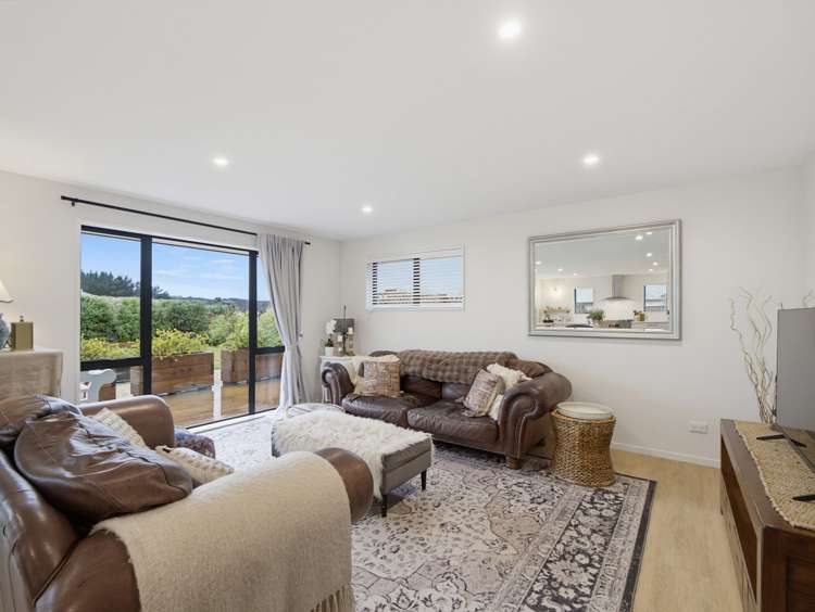 3/2 Loe Place Amberley_11