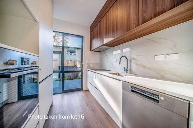 18/85 Cascades Road Pakuranga Heights_1