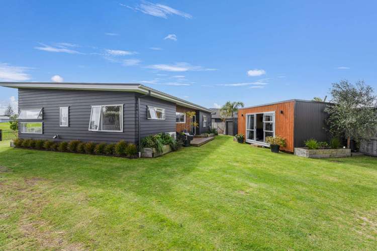 171 Rangiora Crescent Matarangi_23