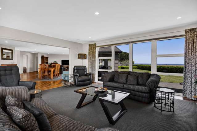 253 Lower Pitone Road Oakura_4