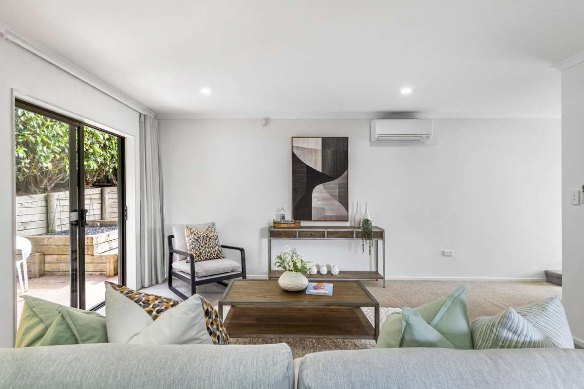 44 & 44A Killybegs Drive_5