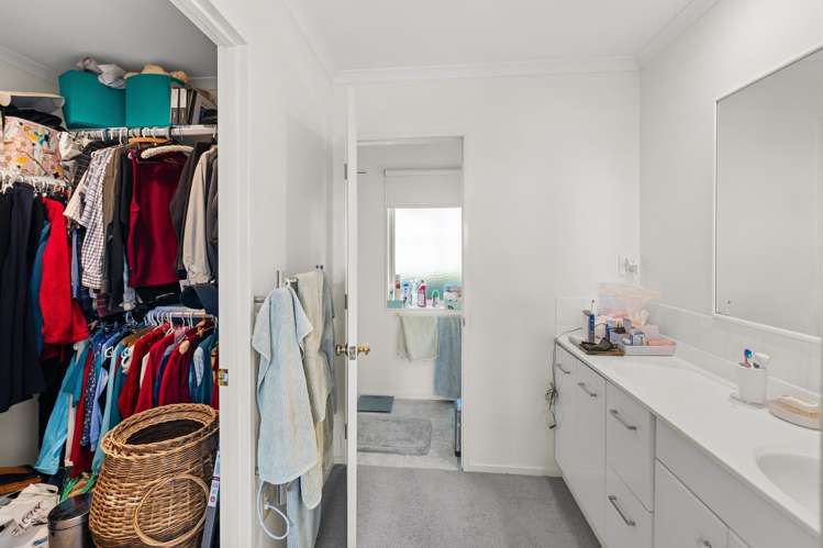 1 Cobbe Place Pomare_14
