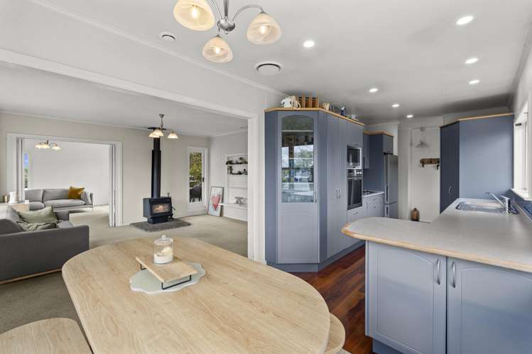 33 Riverhead Road_3