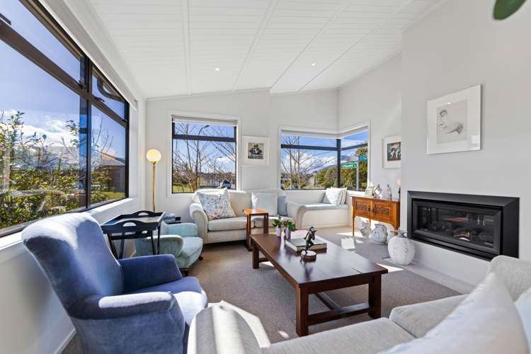 15 Noumea Drive Rangatira Park_4