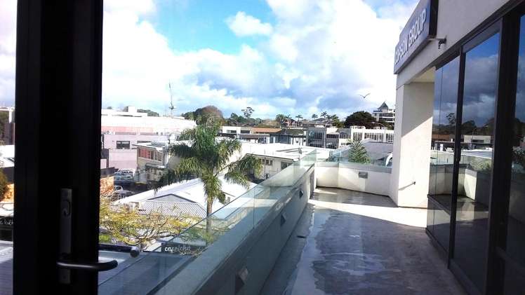 Suite 3/L3/95 Hurstmere Road Takapuna_6