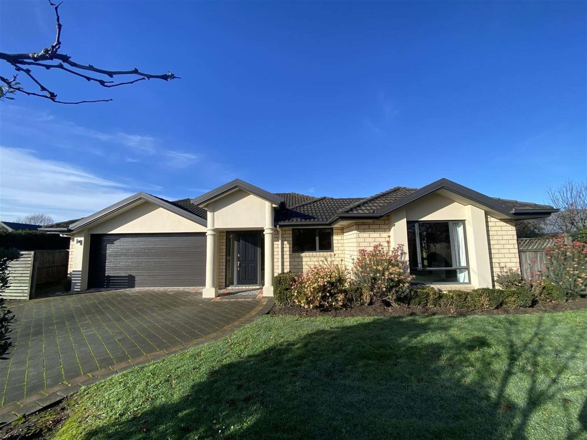 216 Southfield Drive Lincoln_0