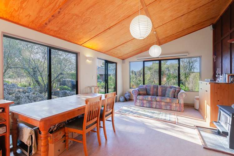 10 Labyrinth Lane Takaka_10