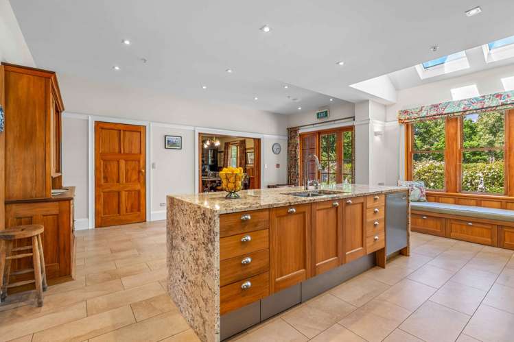 3979 West Coast Road Darfield_17