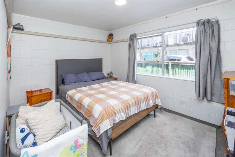 Units 1 - 10 at 11 Coates Street Hamilton_27