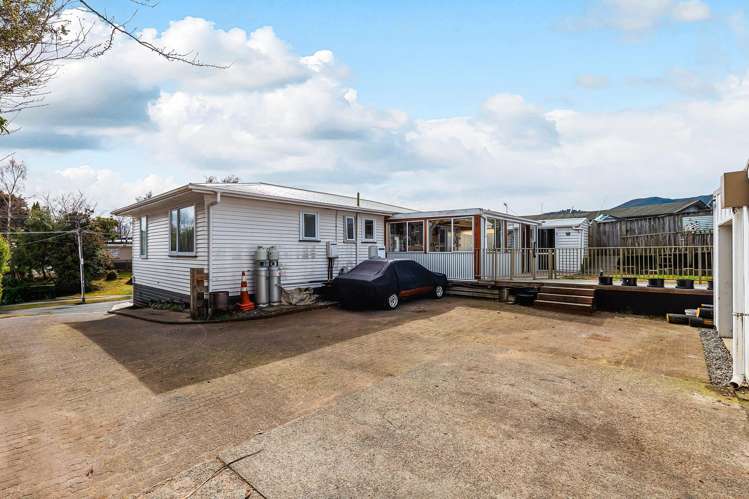 87 Taharepa Road Hilltop_19