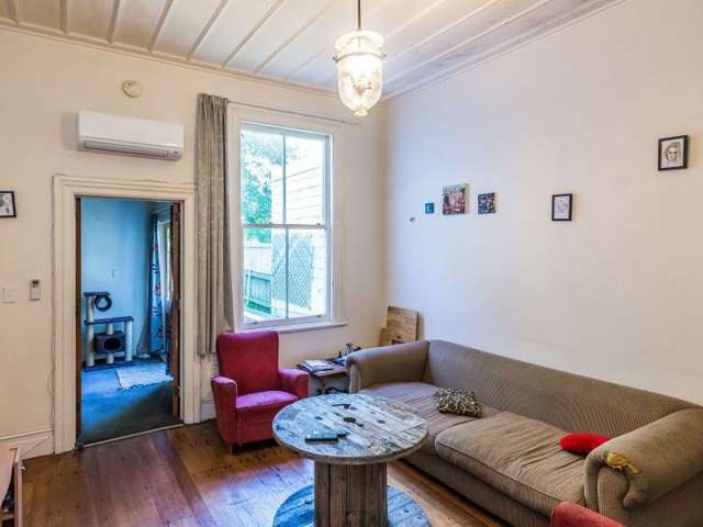 6 Russell Terrace Newtown_2