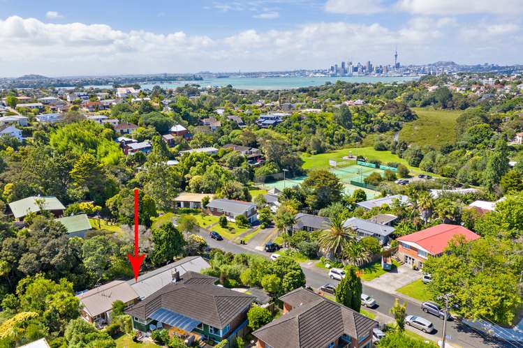 2/6 Kororo Street Northcote_13