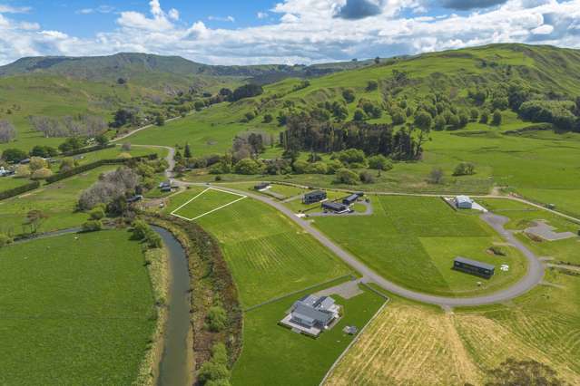 44 Punawaitai Road Omakere_2