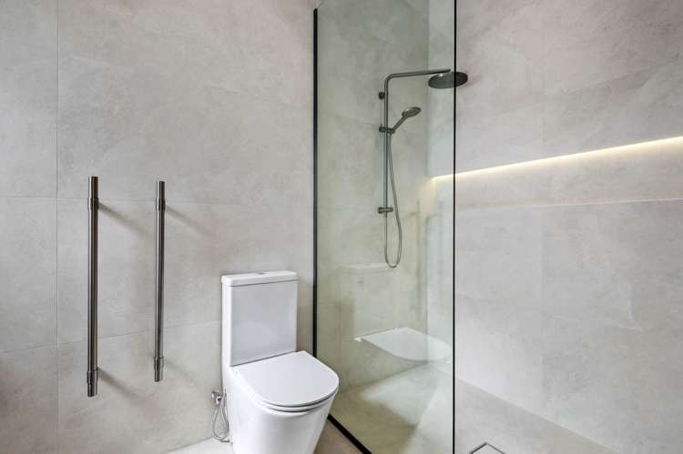 8A Serrata Place Browns Bay_22