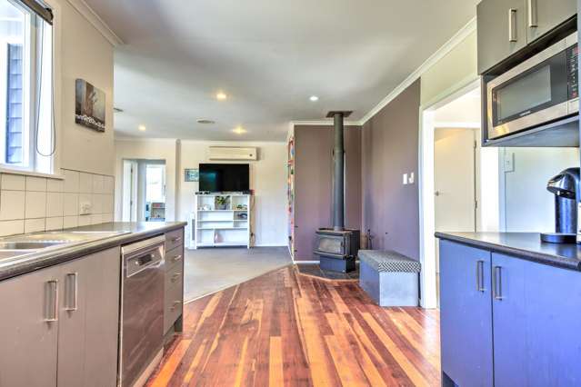 11 Morrison Crescent Glenview_2