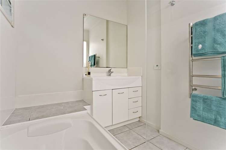 1a Riviera Place Hauraki_11