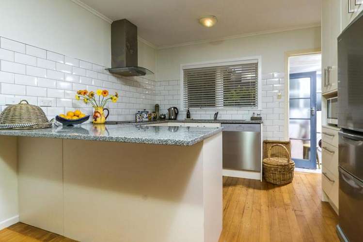 2/12 Castor Bay Road Castor Bay_11