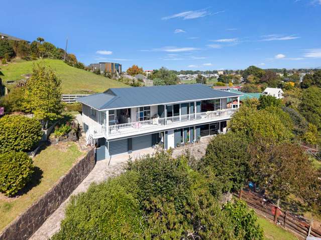 Peaceful, Private and Picturesque Views!