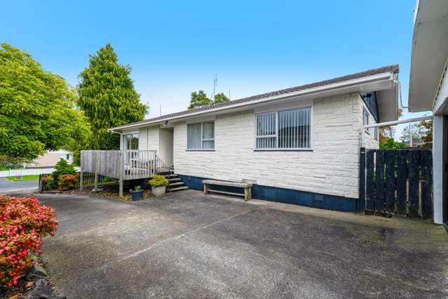 Friendly Living on 600m2 + Development Potential