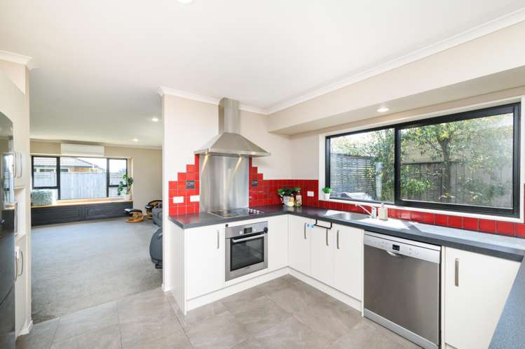 23 Walnut Grove Kelvin Grove_9