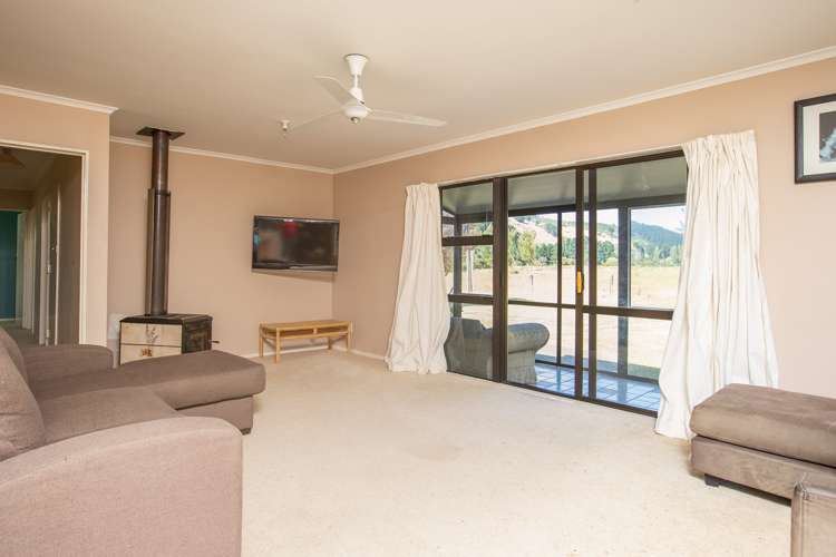5645 Masterton Castlepoint Road Tinui_7