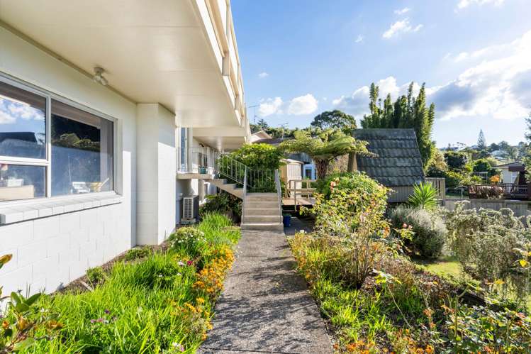 56 Mayfair Crescent Mairangi Bay_22