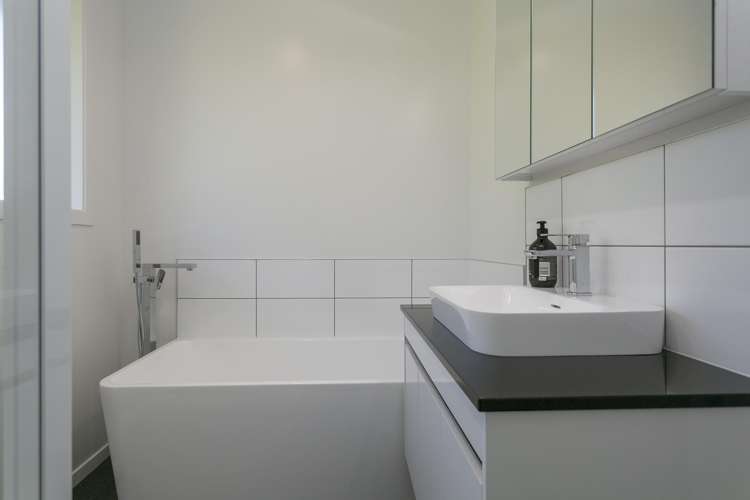 10 Kensington Place Richmond Heights_18