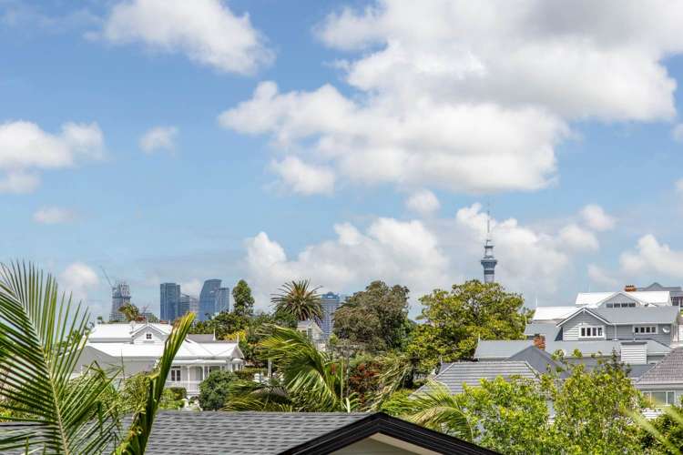 3/3 Belle Vue Avenue Northcote Point_3