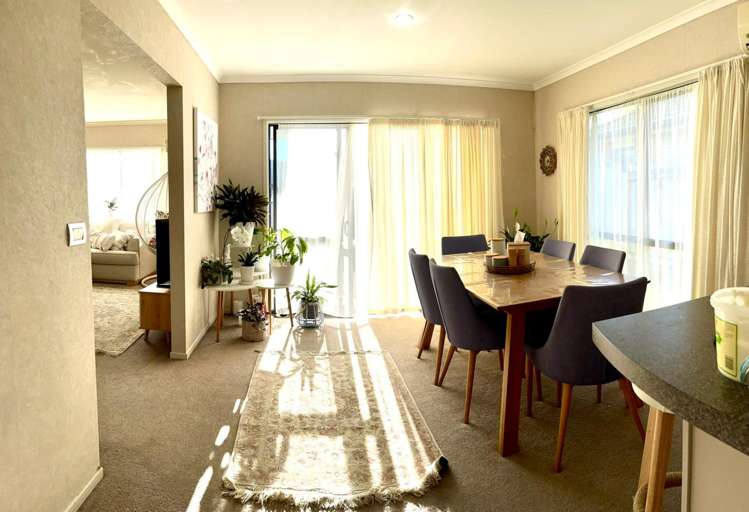 5 Fraser Colman Grove Wainuiomata_7